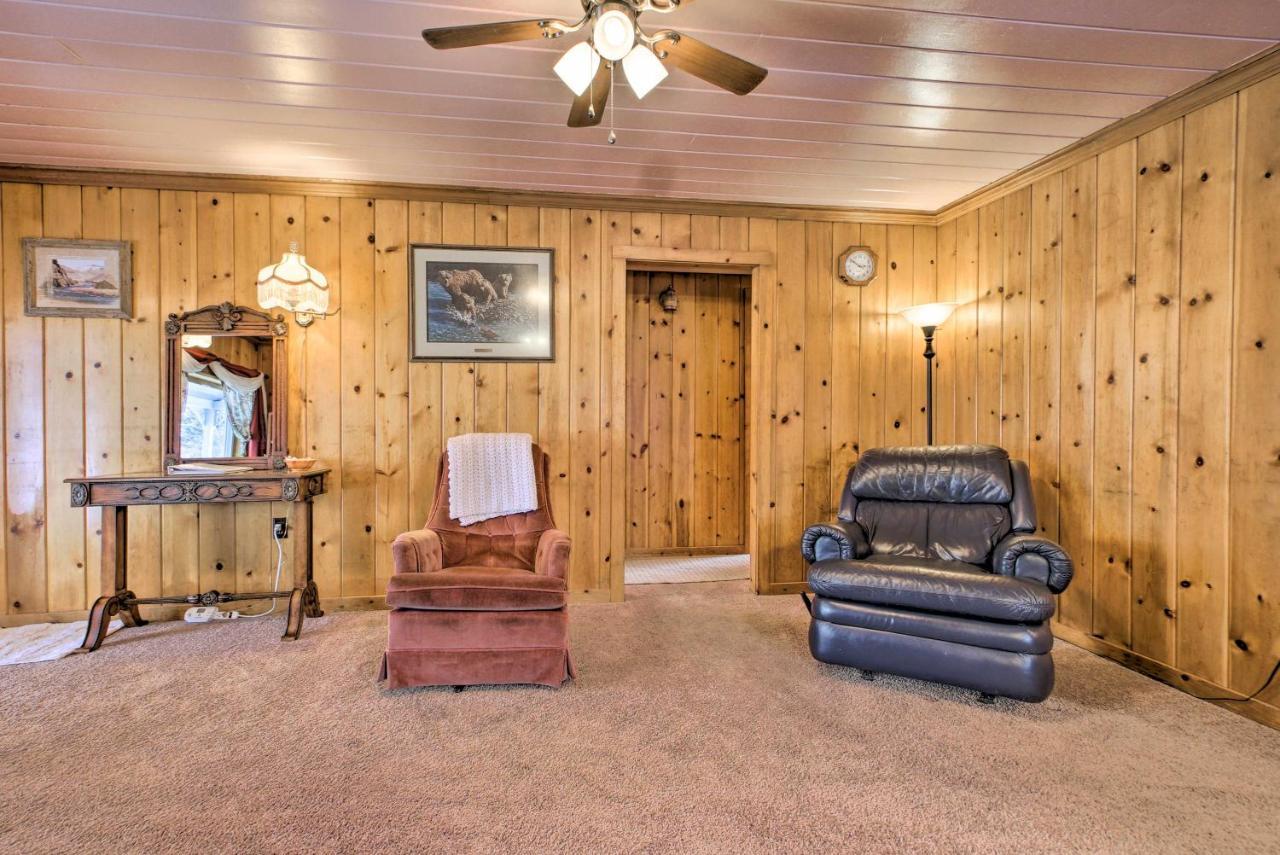 Cozy Home With Hot Tub Half Mi To Salmon River! Exteriör bild