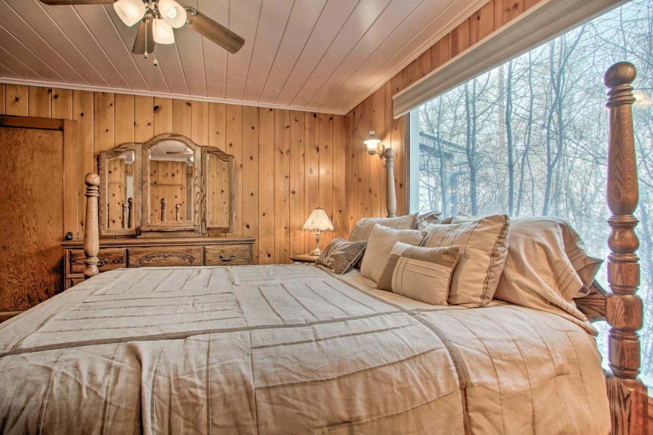 Cozy Home With Hot Tub Half Mi To Salmon River! Exteriör bild