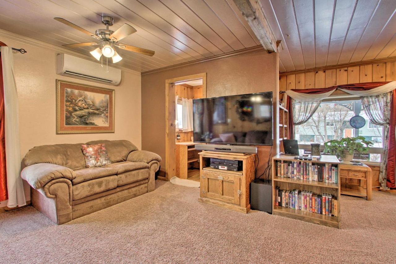 Cozy Home With Hot Tub Half Mi To Salmon River! Exteriör bild