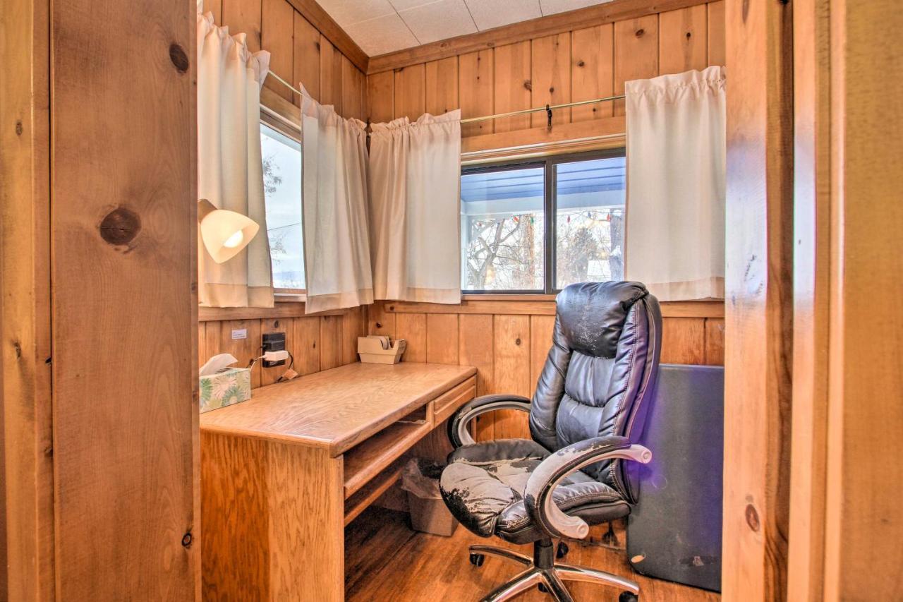 Cozy Home With Hot Tub Half Mi To Salmon River! Exteriör bild