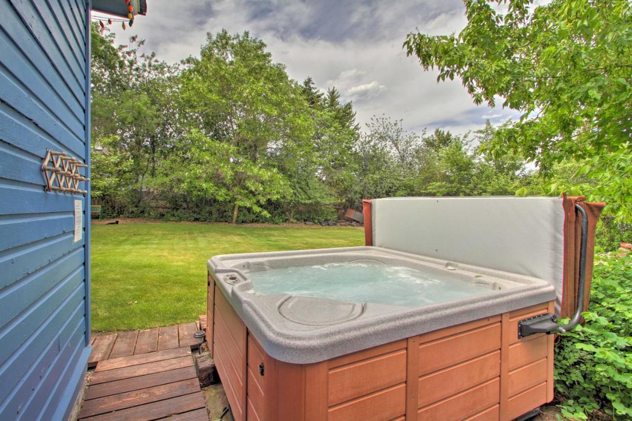Cozy Home With Hot Tub Half Mi To Salmon River! Exteriör bild