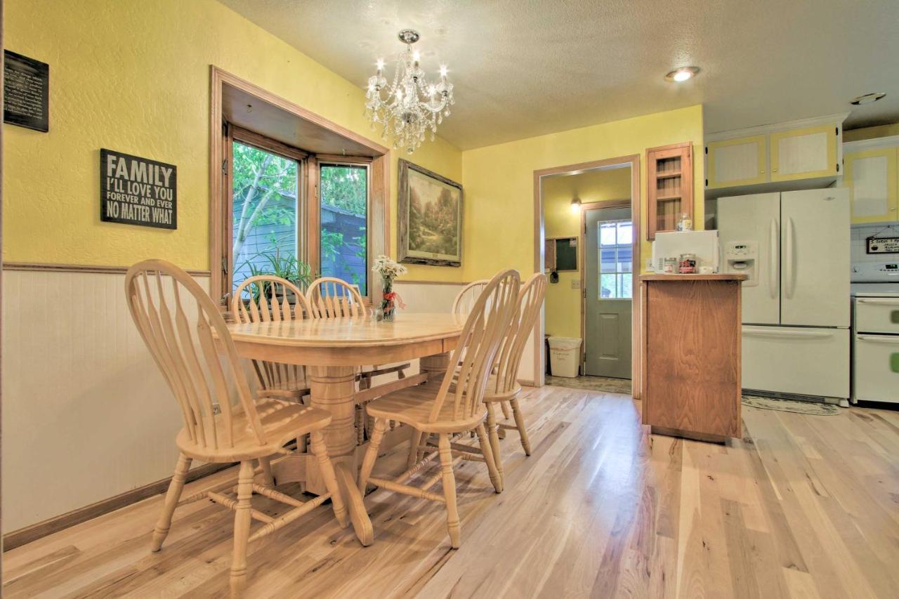 Cozy Home With Hot Tub Half Mi To Salmon River! Exteriör bild