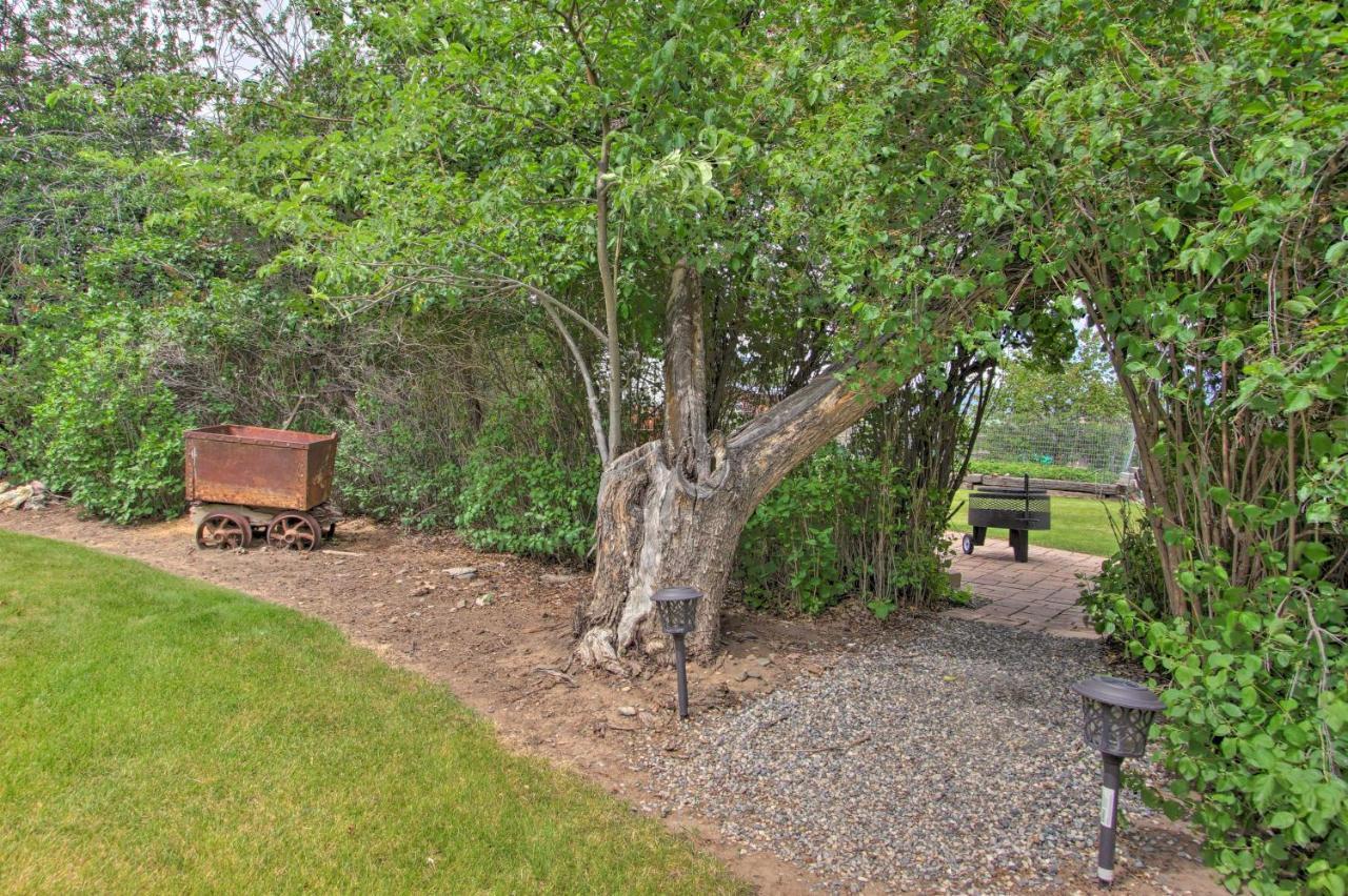 Cozy Home With Hot Tub Half Mi To Salmon River! Exteriör bild