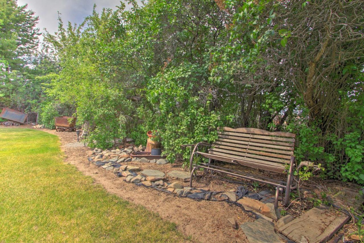 Cozy Home With Hot Tub Half Mi To Salmon River! Exteriör bild